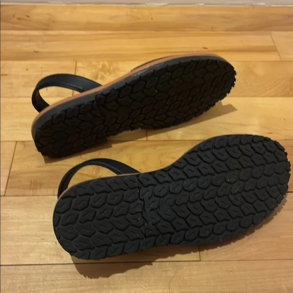 Black Leather Avarcas Sandals - Picture 4 of 4